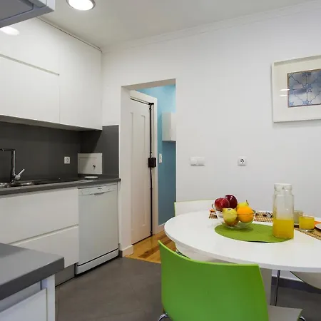 Altido Urban 1-bed Flat With Workspace, Moments From Avenida Da Liberdade *